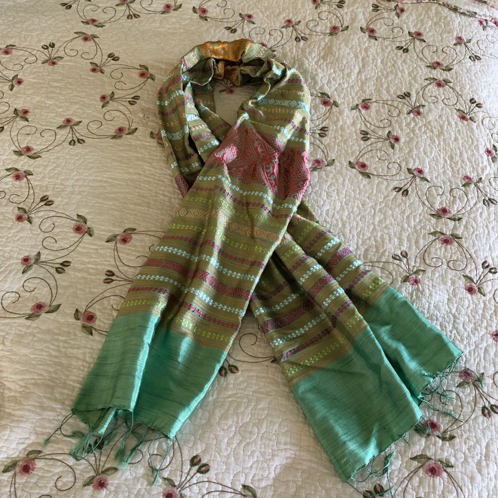 Green woven scarf